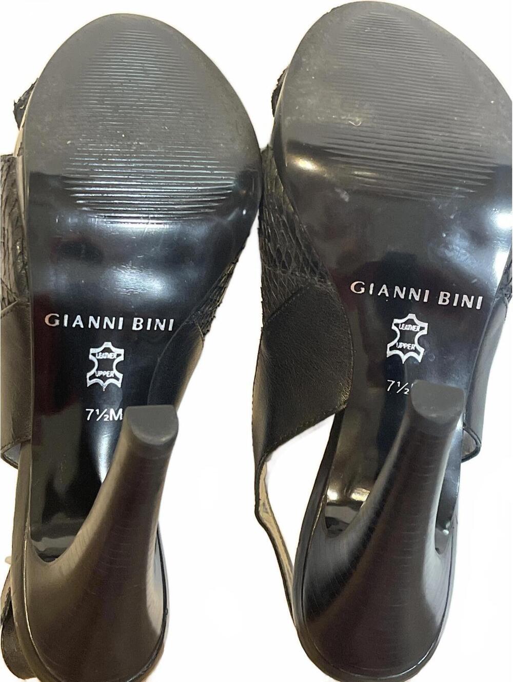 Gianni Bini Black Snakeskin Texture Strappy Heeled Sandals Buckle Strap Sz 7.5 - Picture 6 of 7